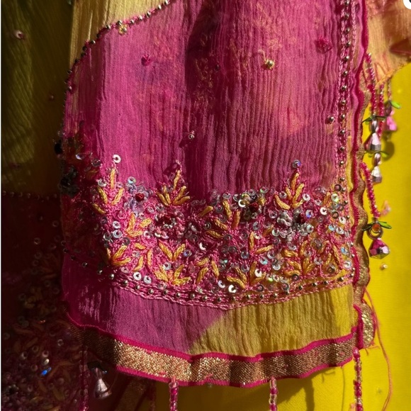 Bright Yellow & Pink Embellished Salwar Suit – Size M | Brand New 3-Piece Set - Picture 3 of 8